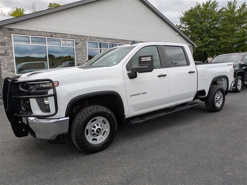 2023 Chevrolet Silverado HD's photo