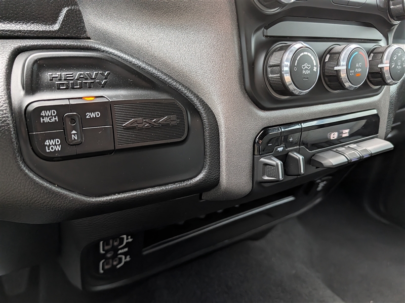 2022 RAM Ram 2500 Pickup Tradesman - Photo 23