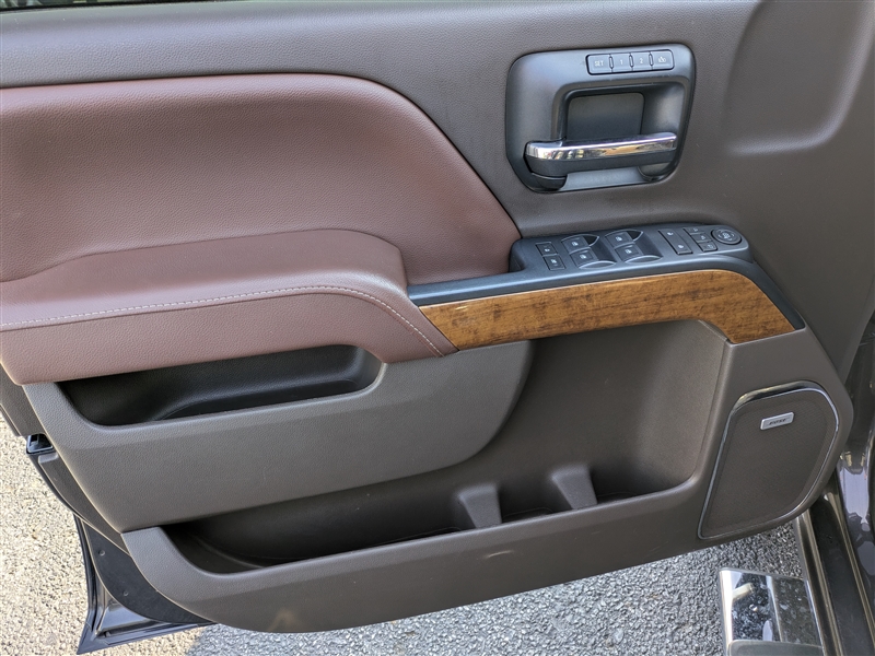 2014 Chevrolet Silverado 1500 High Country photo 16