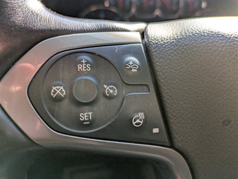 2014 Chevrolet Silverado 1500 High Country photo 2