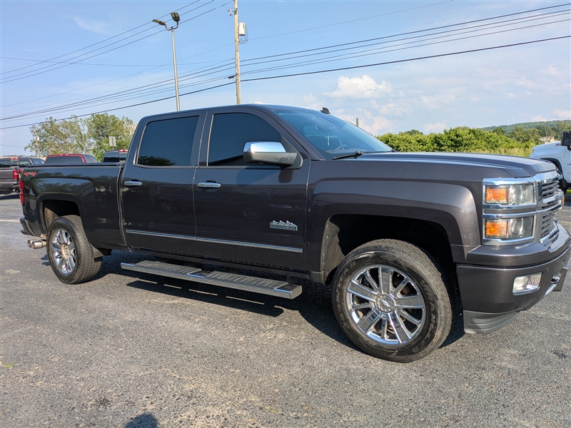 2014 Chevrolet Silverado 1500 High Country photo 9